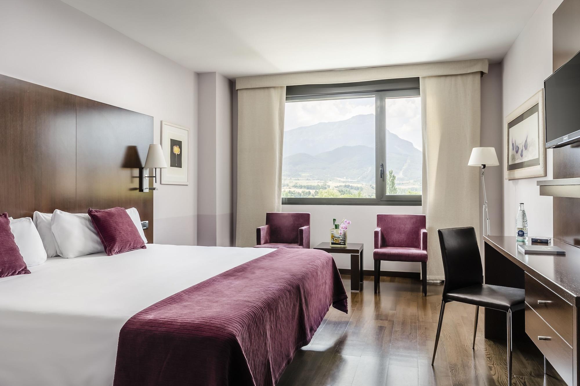 Eurostars Reina Felicia Otel Jaca Dış mekan fotoğraf