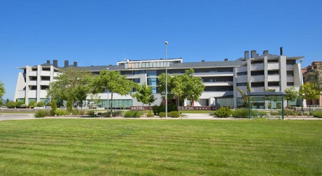 Eurostars Reina Felicia Otel Jaca Dış mekan fotoğraf